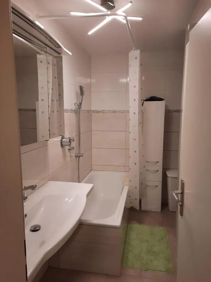 Apartment Moderne 3Zimmer Wohnung, In Koenigsbrunn Bei Augsburg