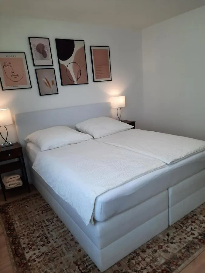 Moderne 3Zimmer Wohnung, In Koenigsbrunn Bei Augsburg 0*,