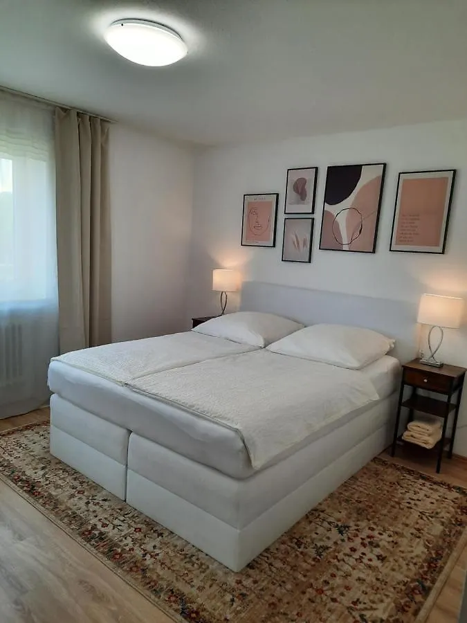 Moderne 3Zimmer Wohnung, In Koenigsbrunn Bei Augsburg アパート